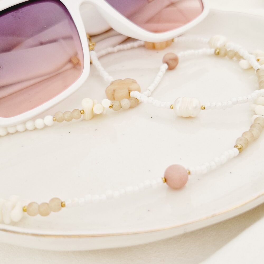 Łańcuszek do okularów z kamieni Jadeit z perłami, koral, kwiatki