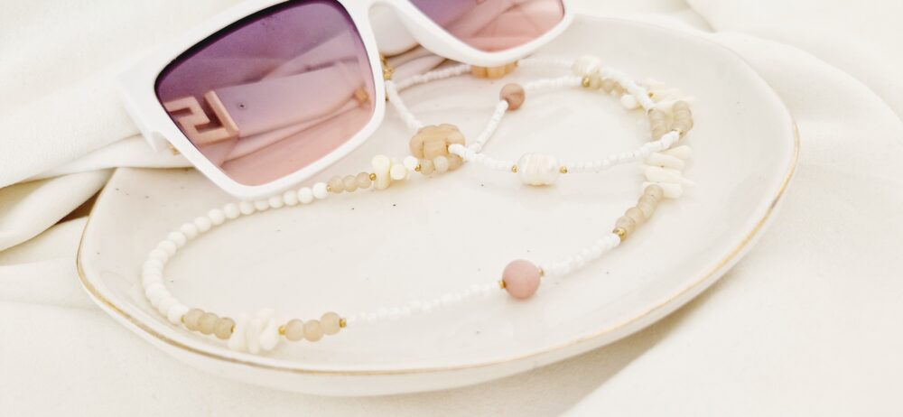 Łańcuszek do okularów z kamieni Jadeit z perłami, koral, kwiatki