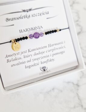 Elegancka, personalizowana bransoletka Harmonii Ametyst grawer z intencją harmonii z ametystem i osobistym grawerem to świetny pomysł na Prezent