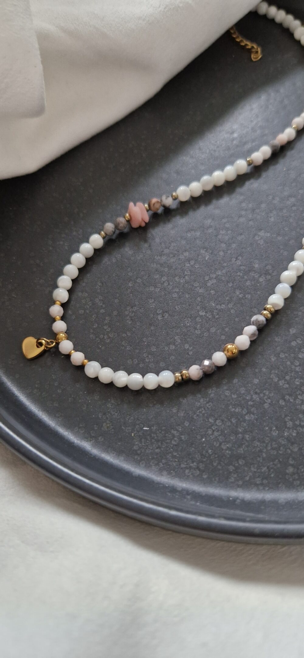 Naszyjnik choker z kamieni Delicate Heart