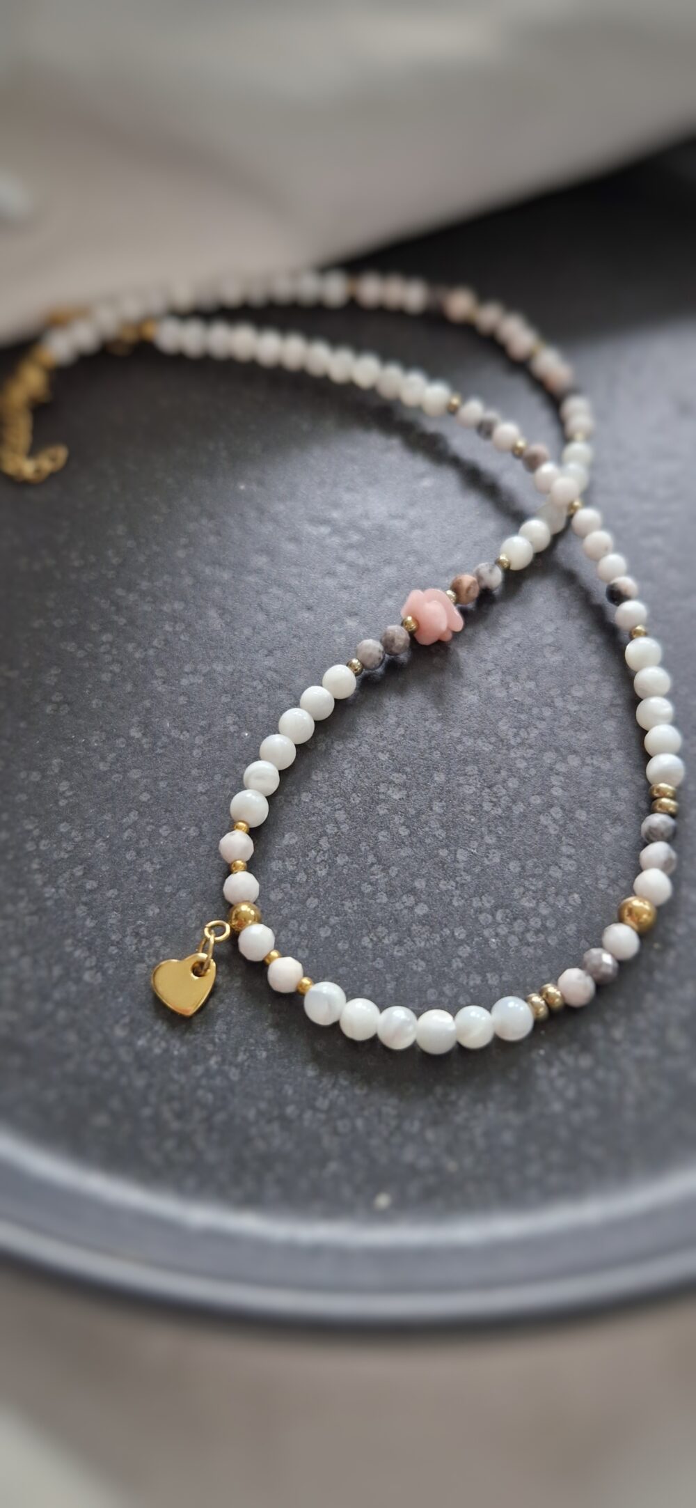 Naszyjnik choker z kamieni Delicate Heart