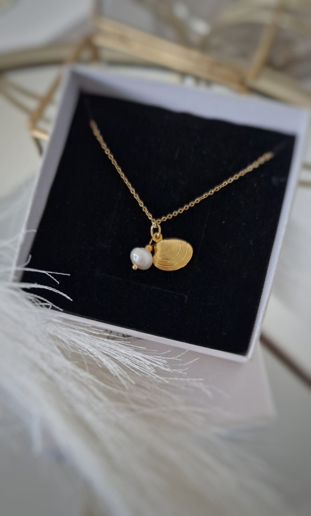 Naszyjnik łańcuszek Seashell Pearl