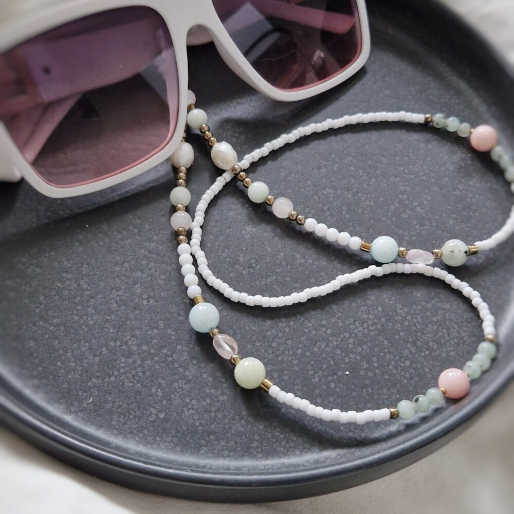 Łańcuszek do okularów z kamieni Pastels Pearls