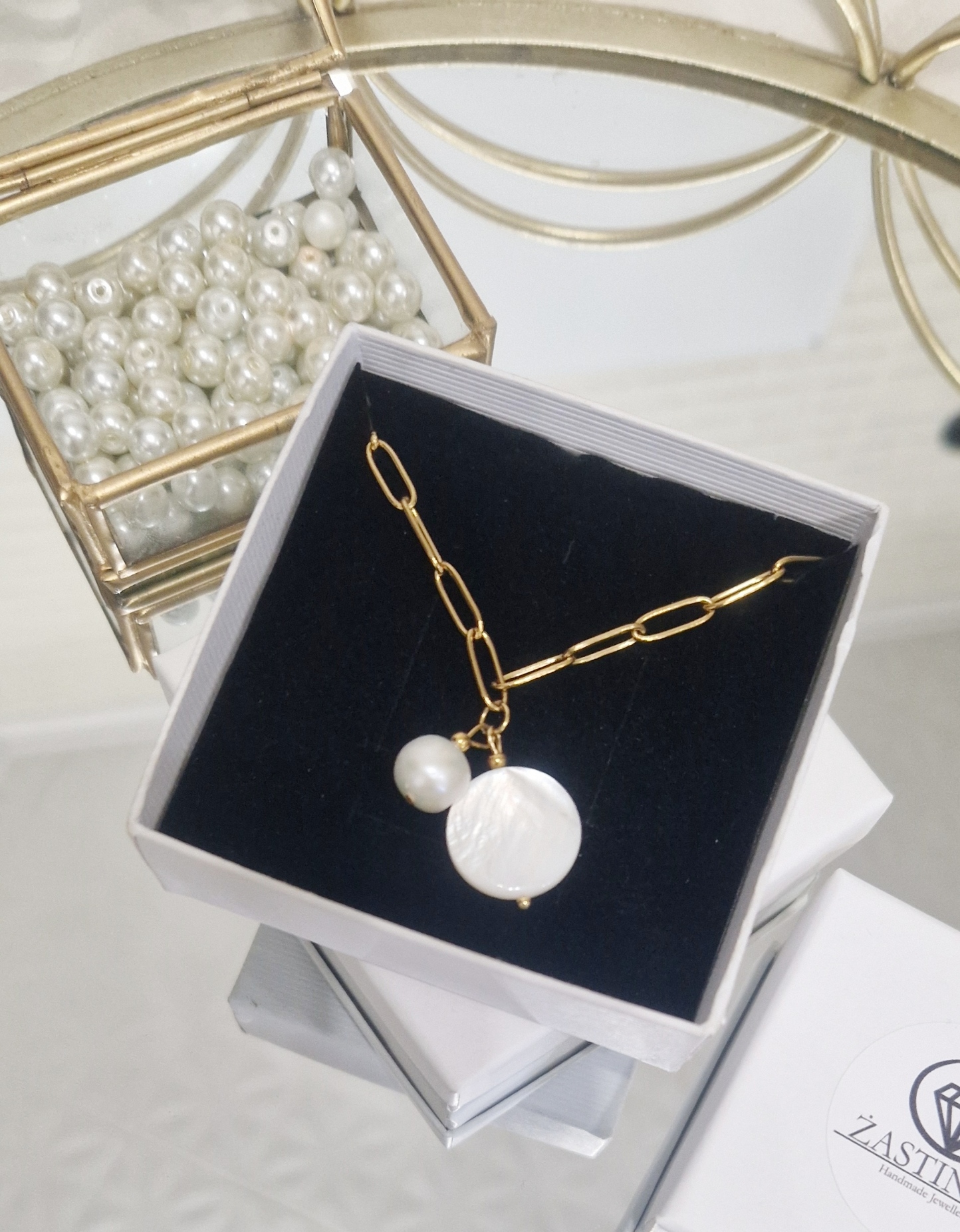 Naszyjnik łańcuszek muszla z perłą Naszyjnik łańcuszek muszla z perłą