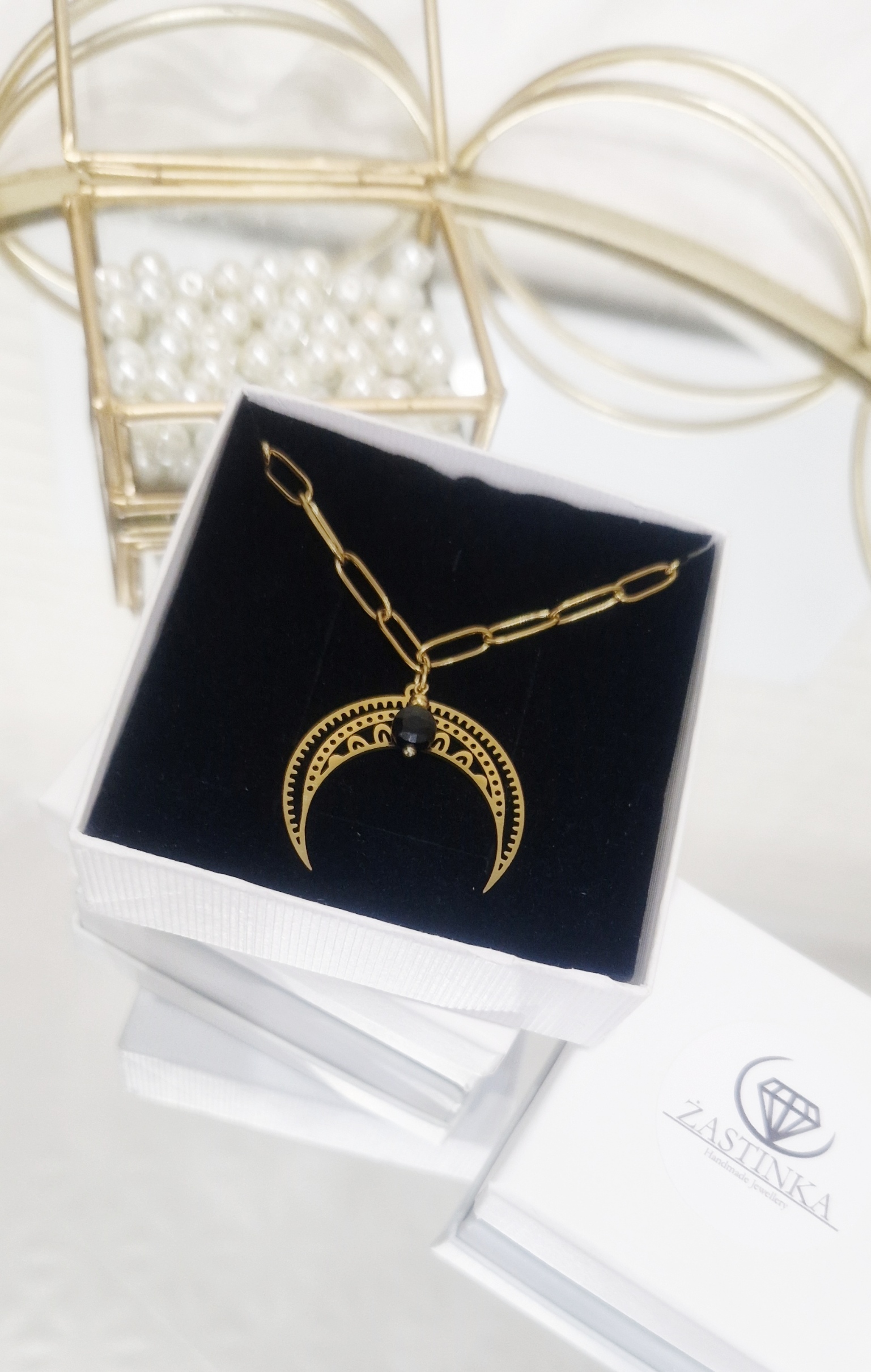 Naszyjnik łańcuszek Lunula onyks Naszyjnik łańcuszek Lunula onyks