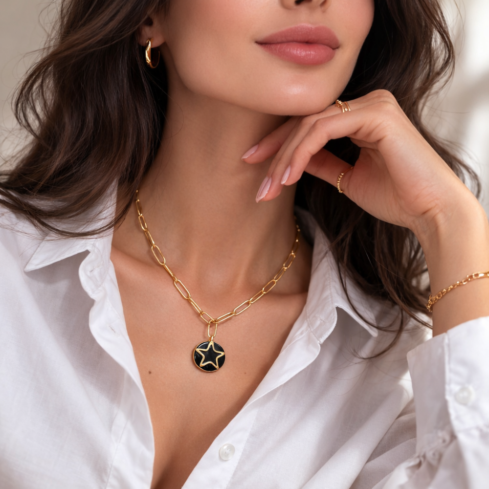 Naszyjnik celebrytka Black Star